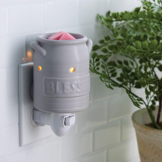 BLESSED PLUGGABLE FRAGRANCE WARMER