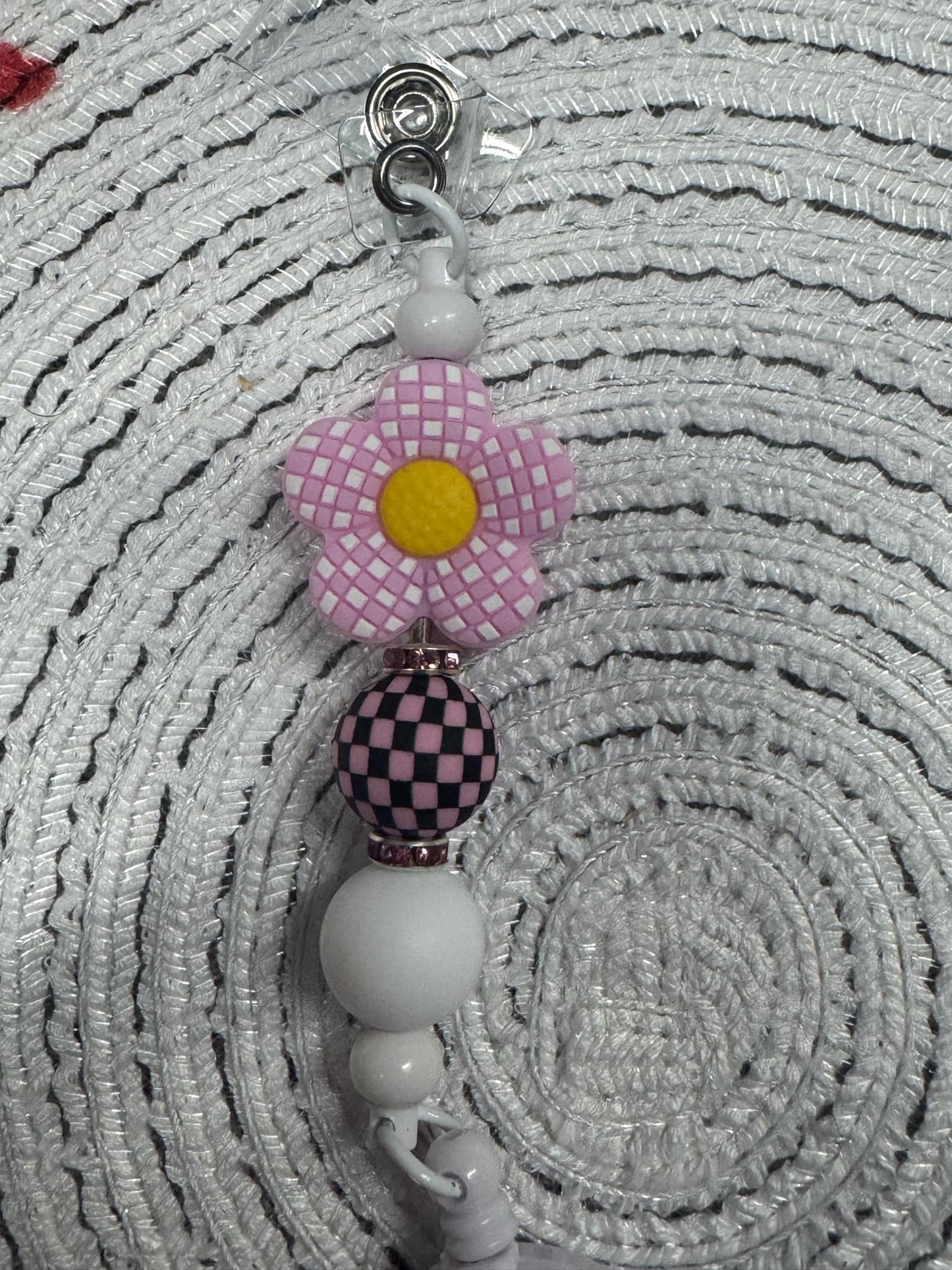 PINK DAISY BADGEHOLDER